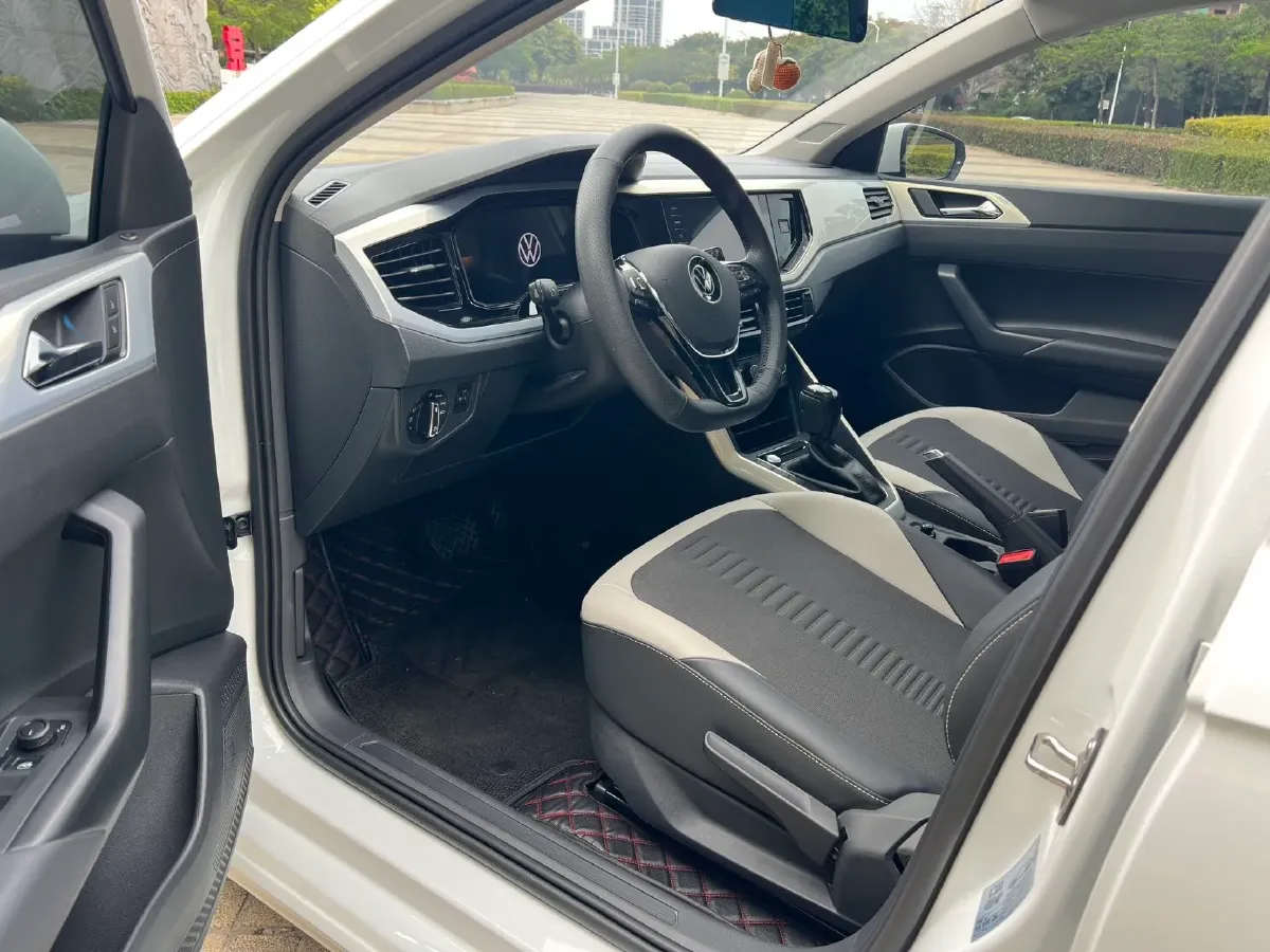 2023 Volkswagen Polo 1.5L 113HP L4 6AT,autocango,china used car exporter,china ev exporter,chinese used car exporter,chinese used ev exporter