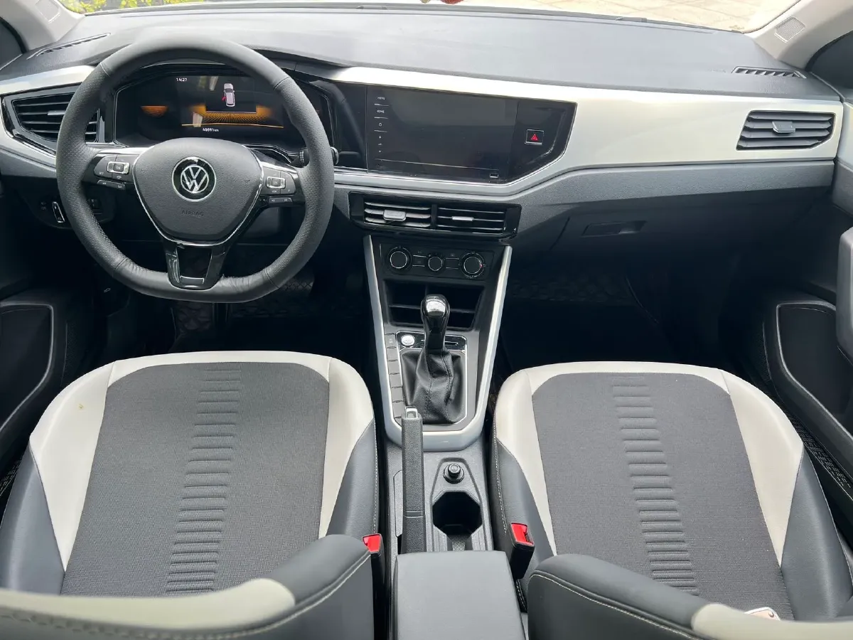 2023 Volkswagen Polo 1.5L 113HP L4 6AT,autocango,china used car exporter,china ev exporter,chinese used car exporter,chinese used ev exporter