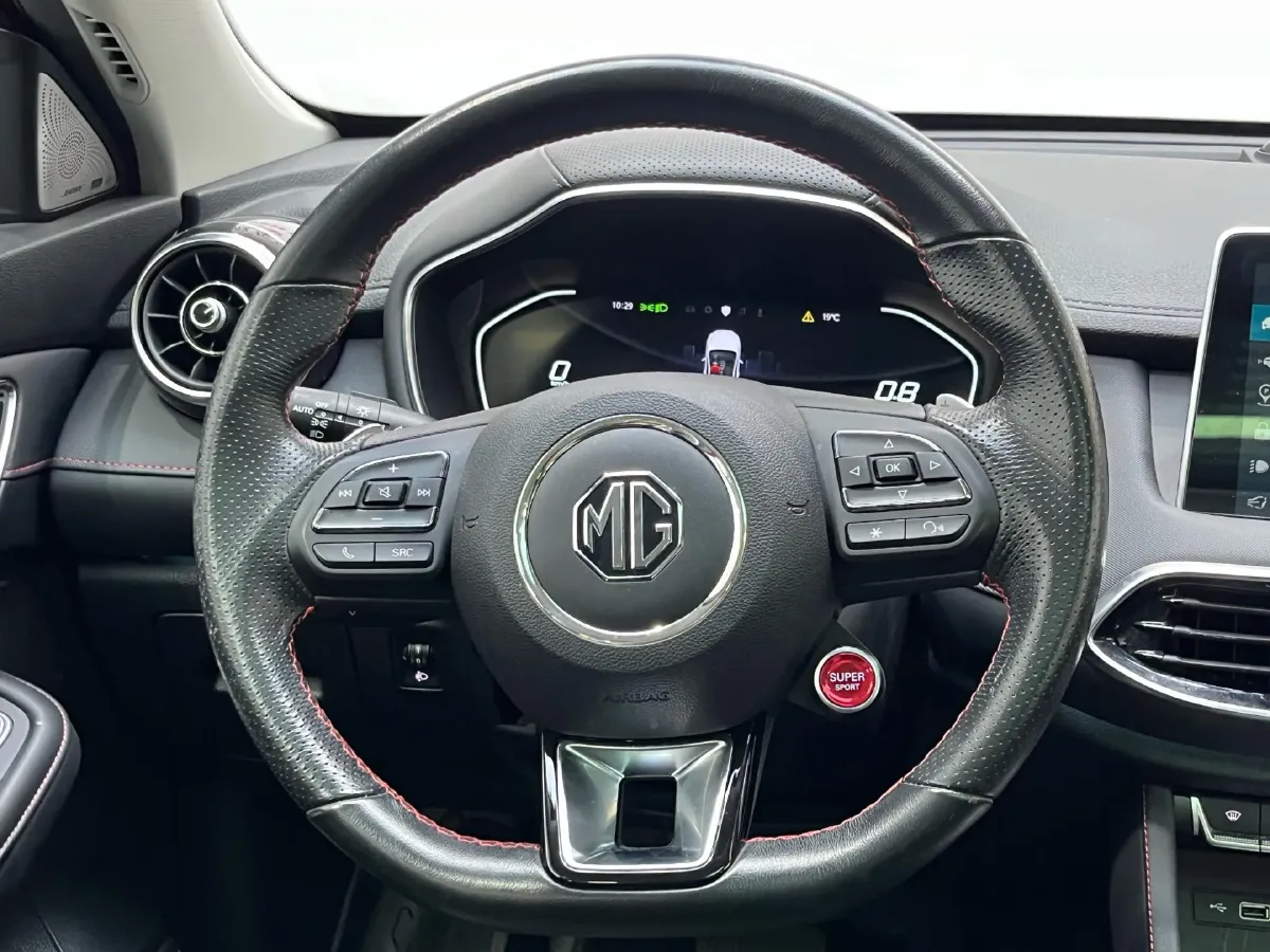2021 MG Pilot 1.5T 173HP L4 7DCT,autocango,china used car exporter,china ev exporter,chinese used car exporter,chinese used ev exporter