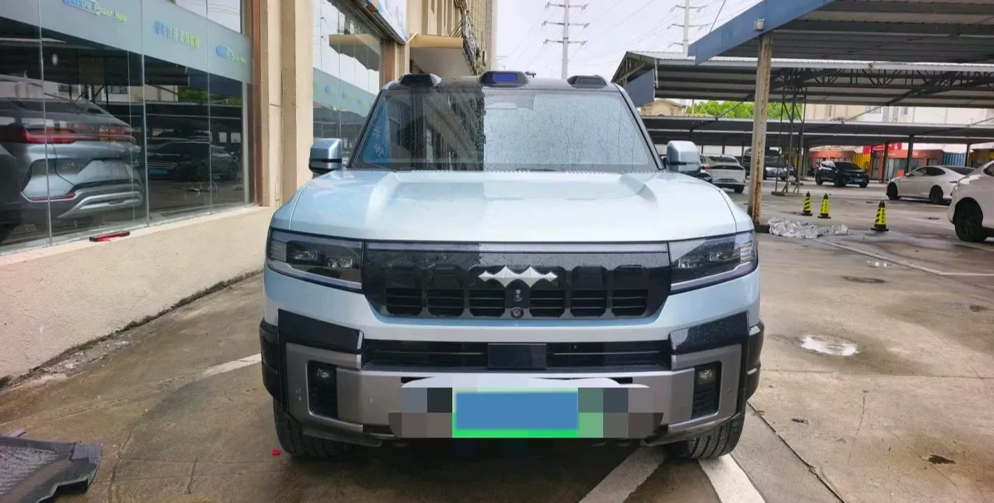 2025 FangChengBao Bao 8 2.0T 245HP L4 E-CVT PHEV 36.8KWH,autocango,china used car exporter,china ev exporter,chinese used car exporter,chinese used ev exporter