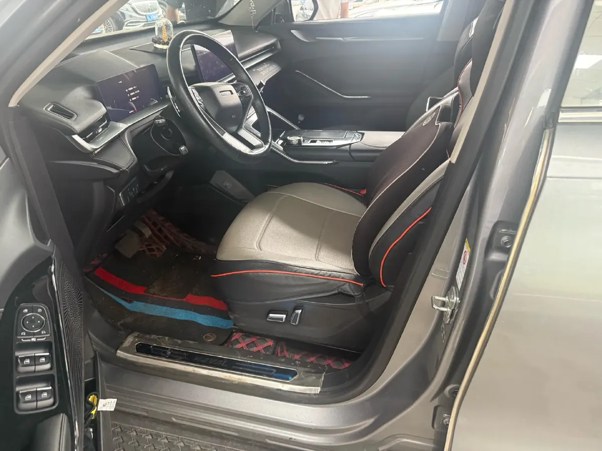 2021 Haval H6 2.0T 211HP L4 7DCT,autocango,china used car exporter,china ev exporter,chinese used car exporter,chinese used ev exporter