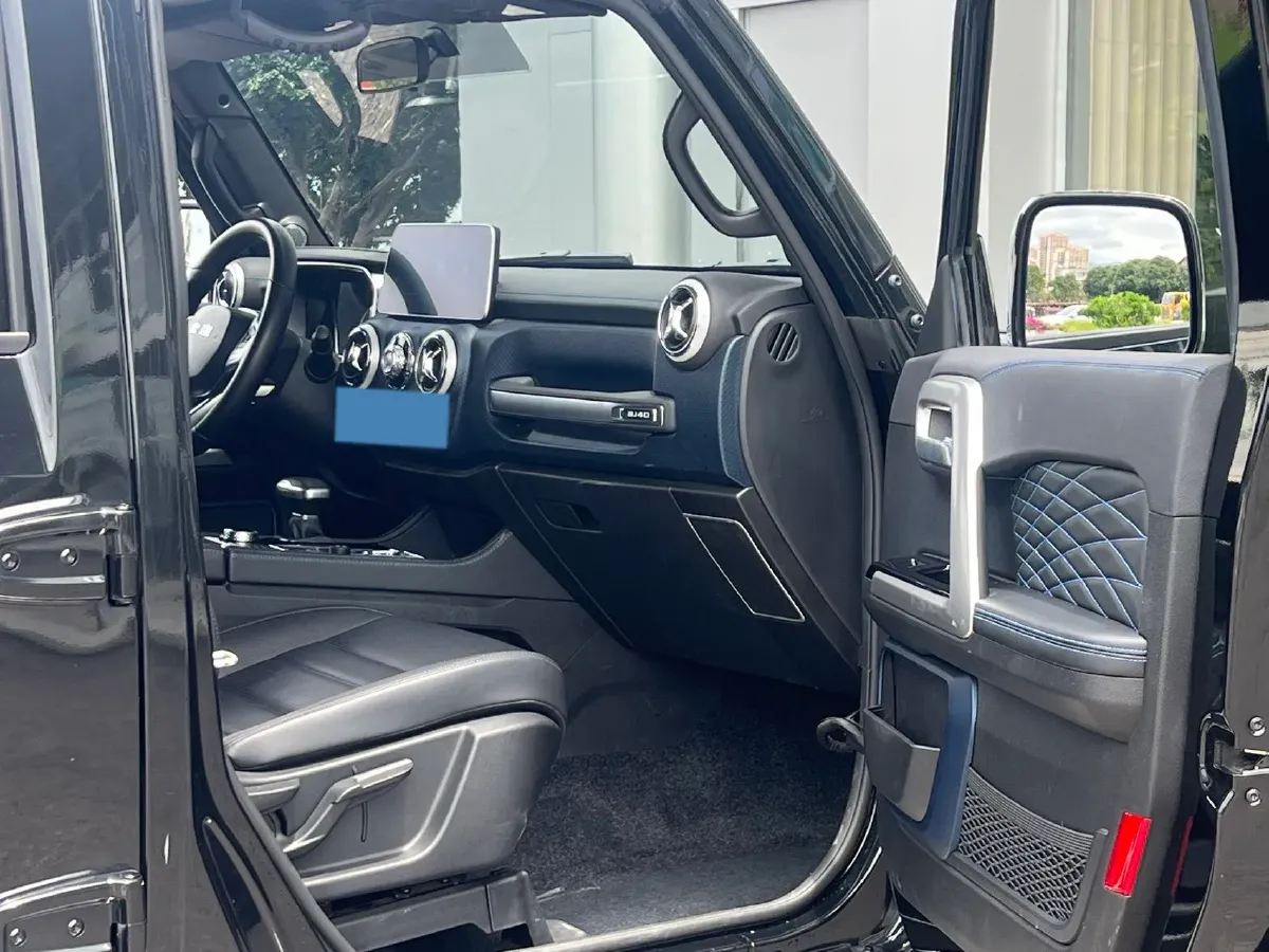 2024 Beijing BJ40 2.0T 224HP L4 8AT,autocango,china used car exporter,china ev exporter,chinese used car exporter,chinese used ev exporter