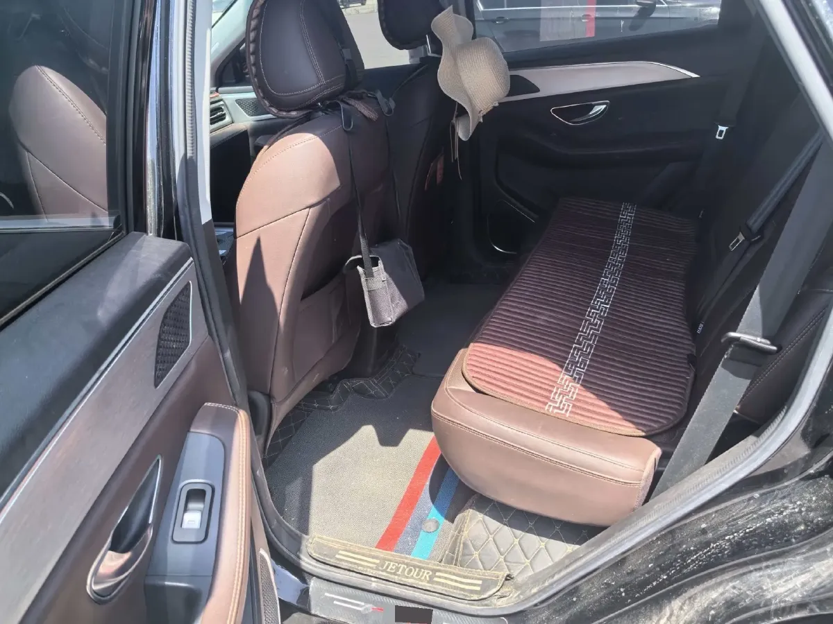 2021 Jetour X90 1.6T 197HP L4 7DCT,autocango,china used car exporter,china ev exporter,chinese used car exporter,chinese used ev exporter