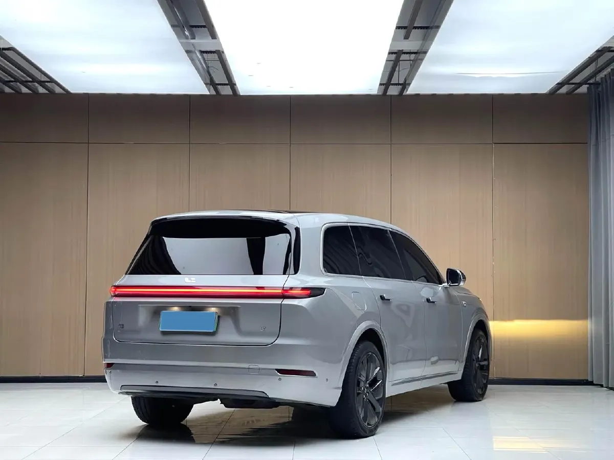 2022 Li L9 Range Extended 154HP REEV 42.6KWH,autocango,china used car exporter,china ev exporter,chinese used car exporter,chinese used ev exporter