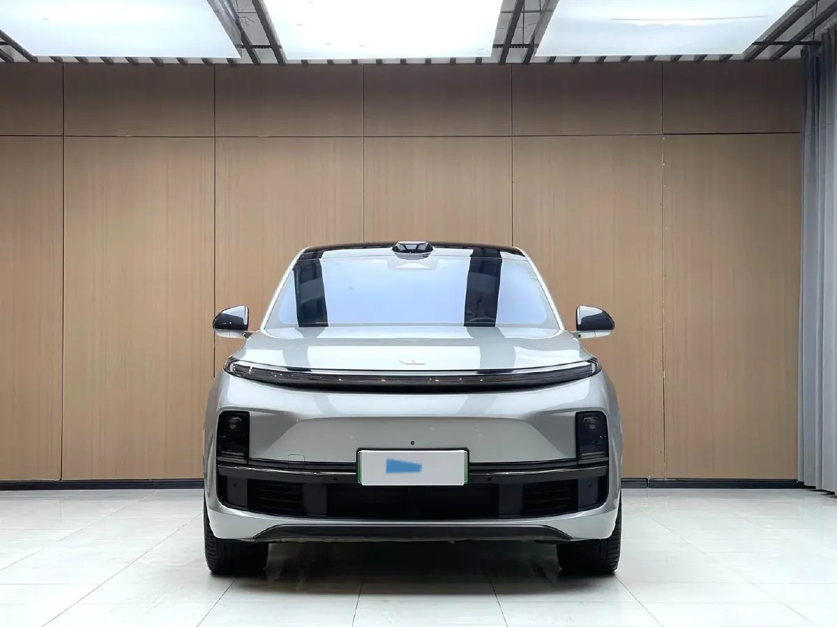 2022 Li L9 Range Extended 154HP REEV 42.6KWH,autocango,china used car exporter,china ev exporter,chinese used car exporter,chinese used ev exporter