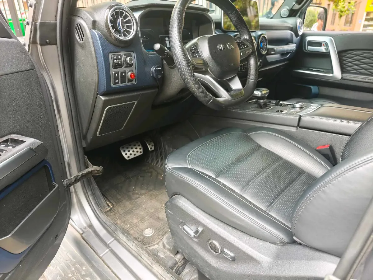 2021 Beijing BJ40 2.0T 224HP L4 8AT,autocango,china used car exporter,china ev exporter,chinese used car exporter,chinese used ev exporter