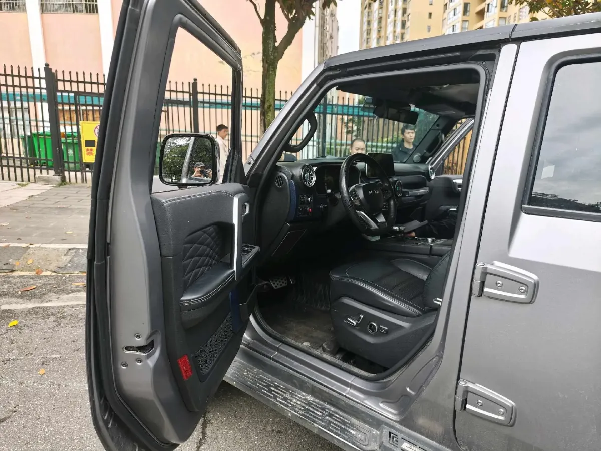 2021 Beijing BJ40 2.0T 224HP L4 8AT,autocango,china used car exporter,china ev exporter,chinese used car exporter,chinese used ev exporter