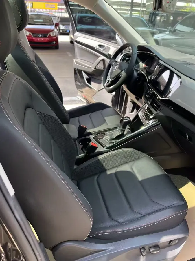 2020 Volkswagen Tayron 2.0T 186HP L4 7DCT,autocango,china used car exporter,china ev exporter,chinese used car exporter,chinese used ev exporter