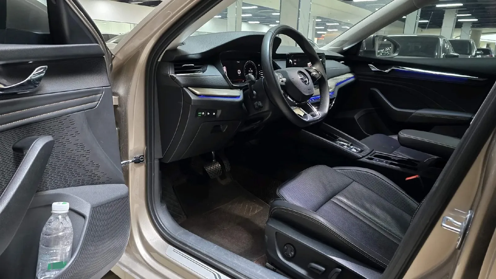2022 Skoda Octavia 1.4T 150HP L4 7DCT,autocango,china used car exporter,china ev exporter,chinese used car exporter,chinese used ev exporter