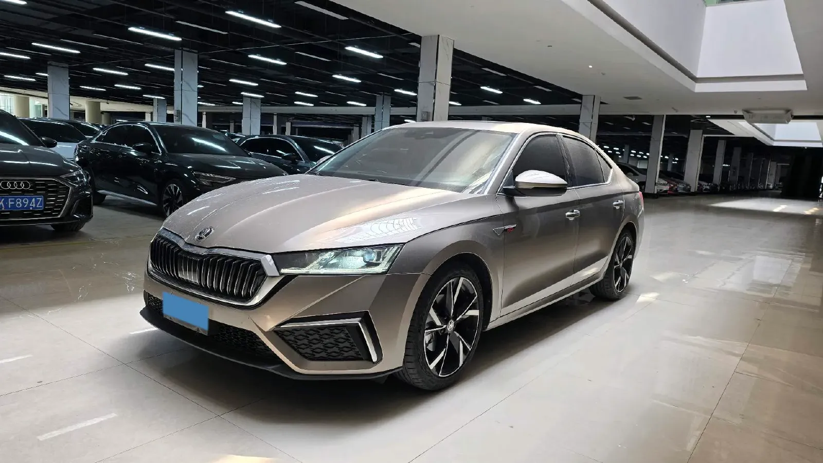 2022 Skoda Octavia 1.4T 150HP L4 7DCT,autocango,china used car exporter,china ev exporter,chinese used car exporter,chinese used ev exporter