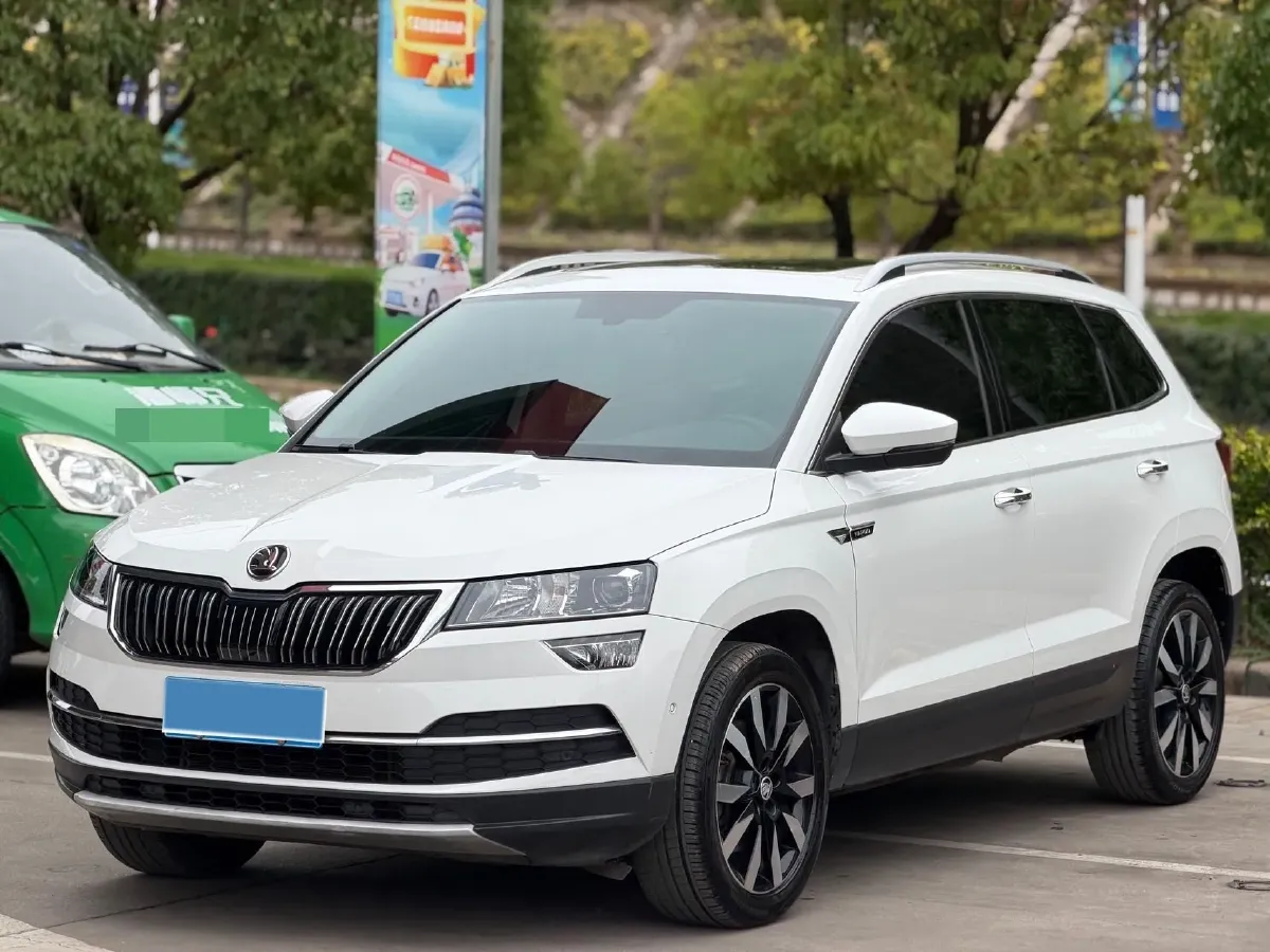 2022 Skoda Karoq 1.4T 150HP L4 7DCT,autocango,china used car exporter,china ev exporter,chinese used car exporter,chinese used ev exporter