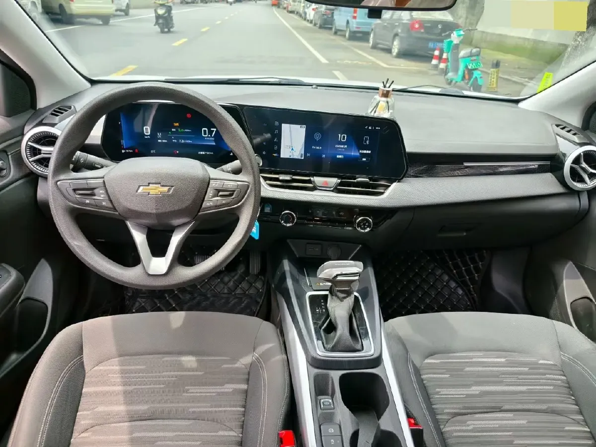 2023 Chevrolet Monza 1.5L 113HP L4 6DCT,autocango,china used car exporter,china ev exporter,chinese used car exporter,chinese used ev exporter