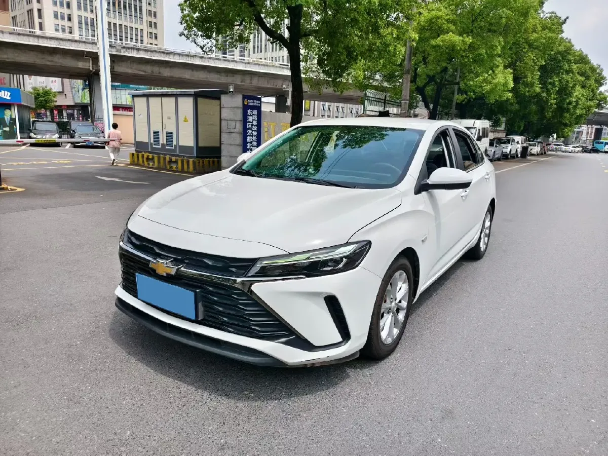 2023 Chevrolet Monza 1.5L 113HP L4 6DCT,autocango,china used car exporter,china ev exporter,chinese used car exporter,chinese used ev exporter