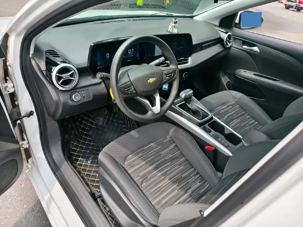 2023 Chevrolet Monza 1.5L 113HP L4 6DCT,autocango,china used car exporter,china ev exporter,chinese used car exporter,chinese used ev exporter
