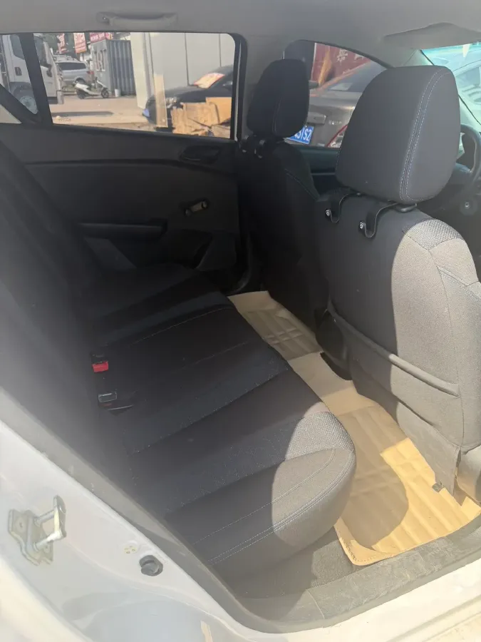 2016 BaoJun 310 1.2L 82HP L4 5MT,autocango,china used car exporter,china ev exporter,chinese used car exporter,chinese used ev exporter