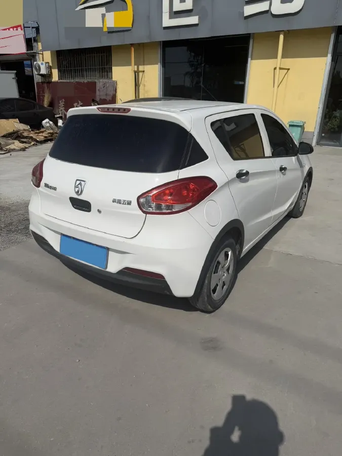 2016 BaoJun 310 1.2L 82HP L4 5MT,autocango,china used car exporter,china ev exporter,chinese used car exporter,chinese used ev exporter