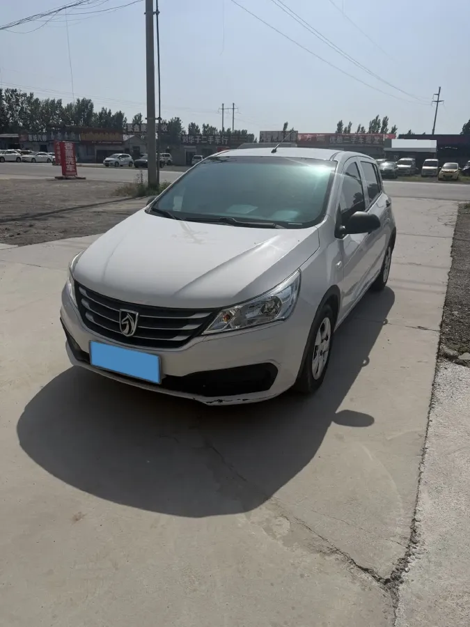 2016 BaoJun 310 1.2L 82HP L4 5MT,autocango,china used car exporter,china ev exporter,chinese used car exporter,chinese used ev exporter