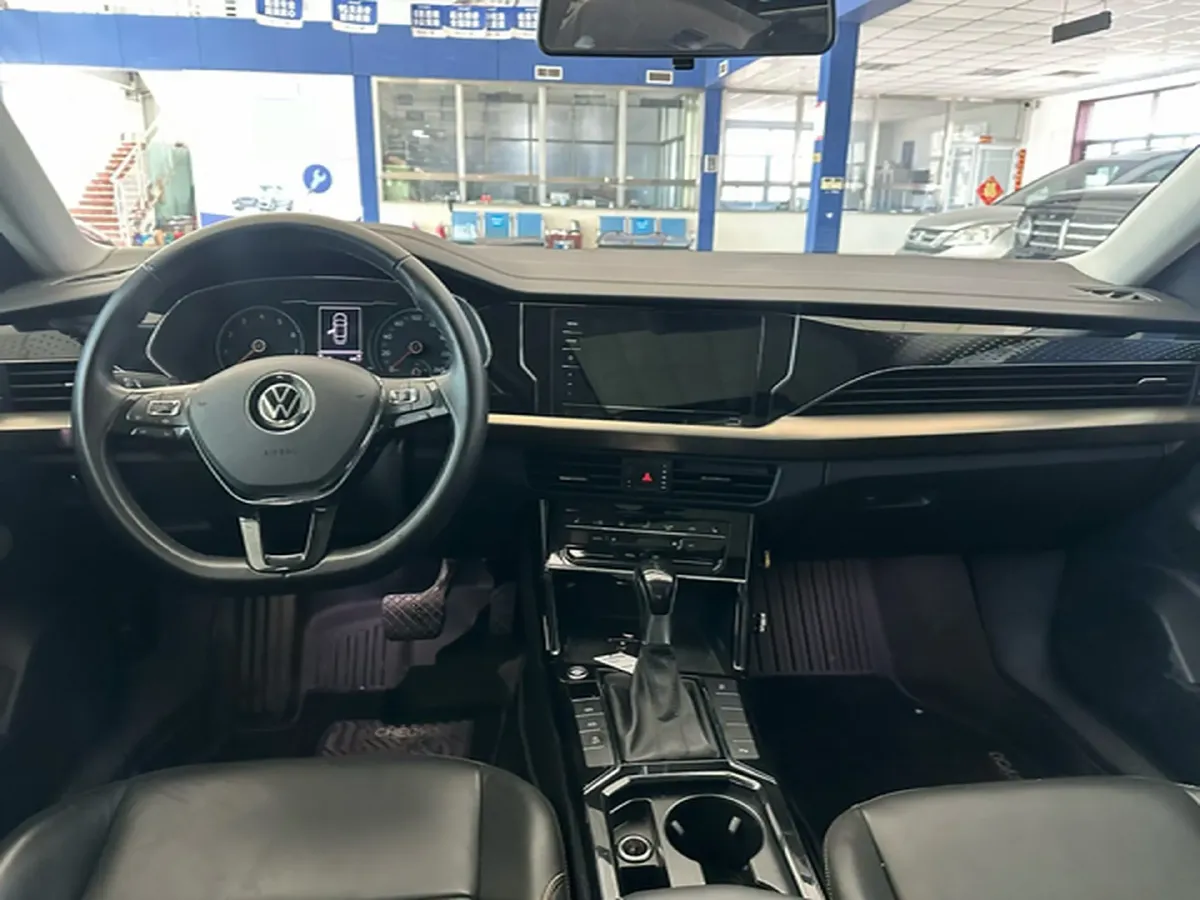 2020 Volkswagen Passat 2.0T 186HP L4 7DCT,autocango,china used car exporter,china ev exporter,chinese used car exporter,chinese used ev exporter
