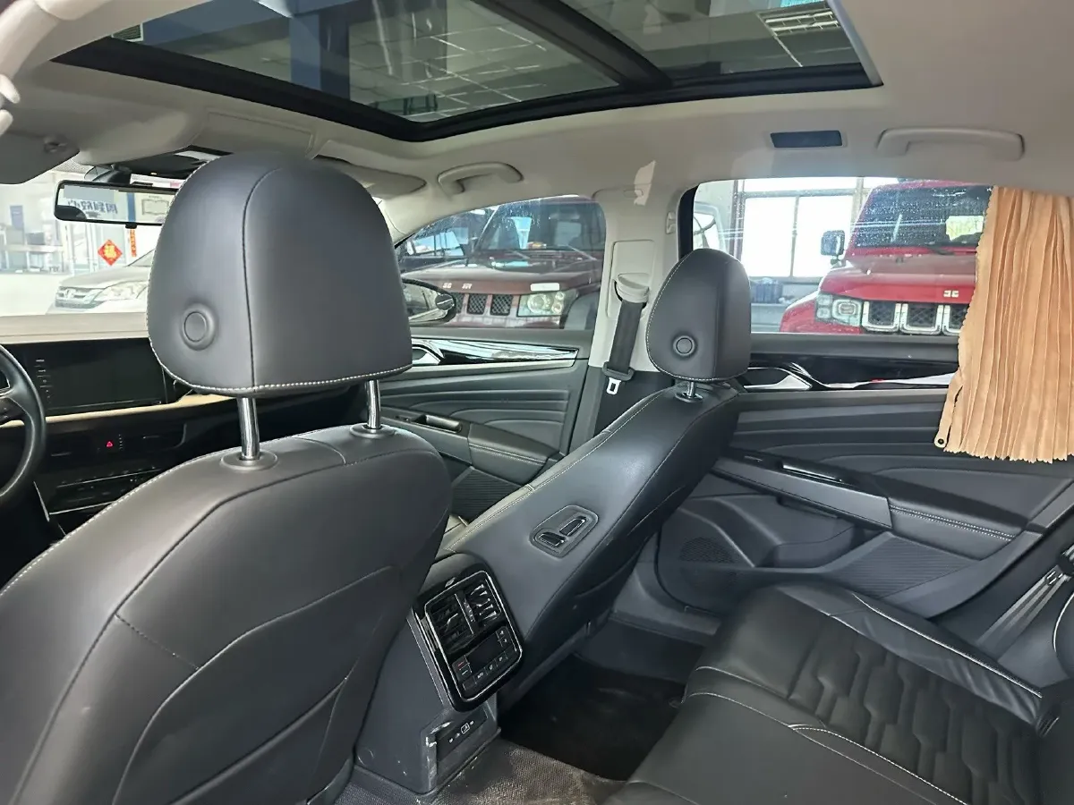 2020 Volkswagen Passat 2.0T 186HP L4 7DCT,autocango,china used car exporter,china ev exporter,chinese used car exporter,chinese used ev exporter
