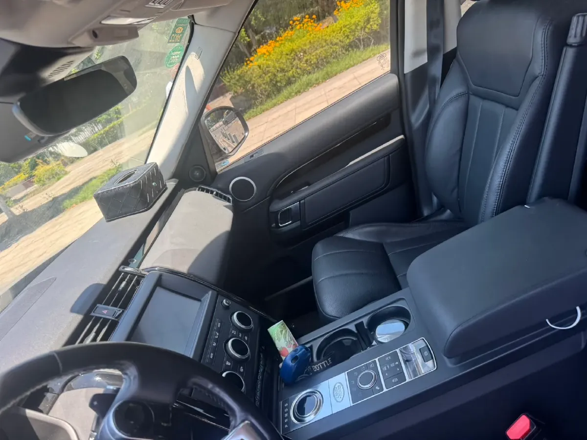 2020 Land Rover Discovery 3.0T 340HP V6 8AT,autocango,china used car exporter,china ev exporter,chinese used car exporter,chinese used ev exporter