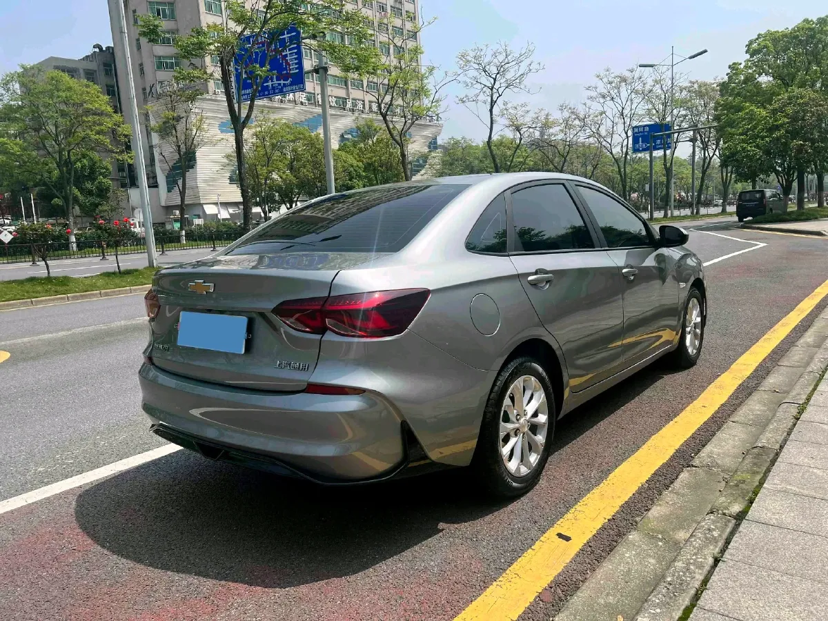 2023 Chevrolet Monza 1.5L 113HP L4 6DCT,autocango,china used car exporter,china ev exporter,chinese used car exporter,chinese used ev exporter
