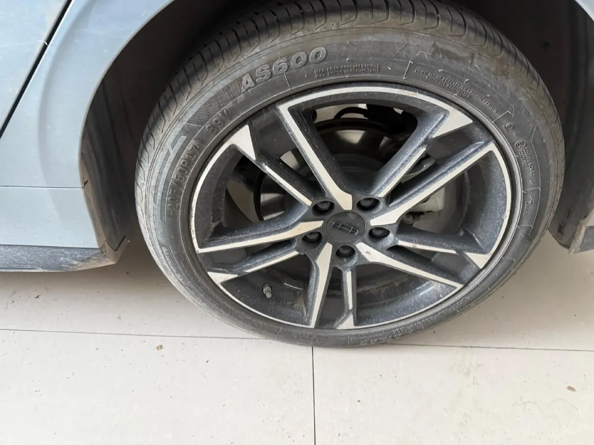 2025 Geely Emgrand 1.5L 127HP L4 CVT,autocango,china used car exporter,china ev exporter,chinese used car exporter,chinese used ev exporter