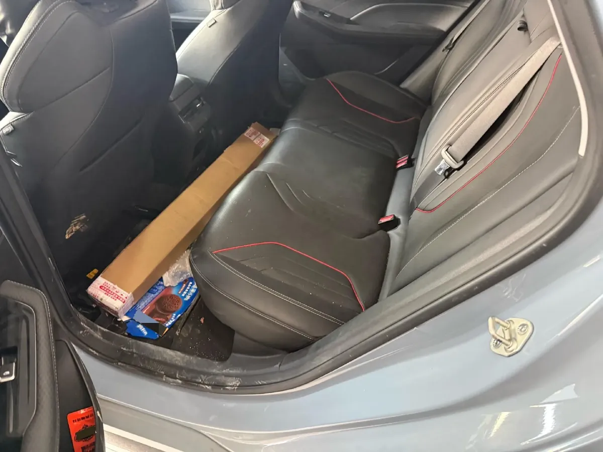 2025 Geely Emgrand 1.5L 127HP L4 CVT,autocango,china used car exporter,china ev exporter,chinese used car exporter,chinese used ev exporter