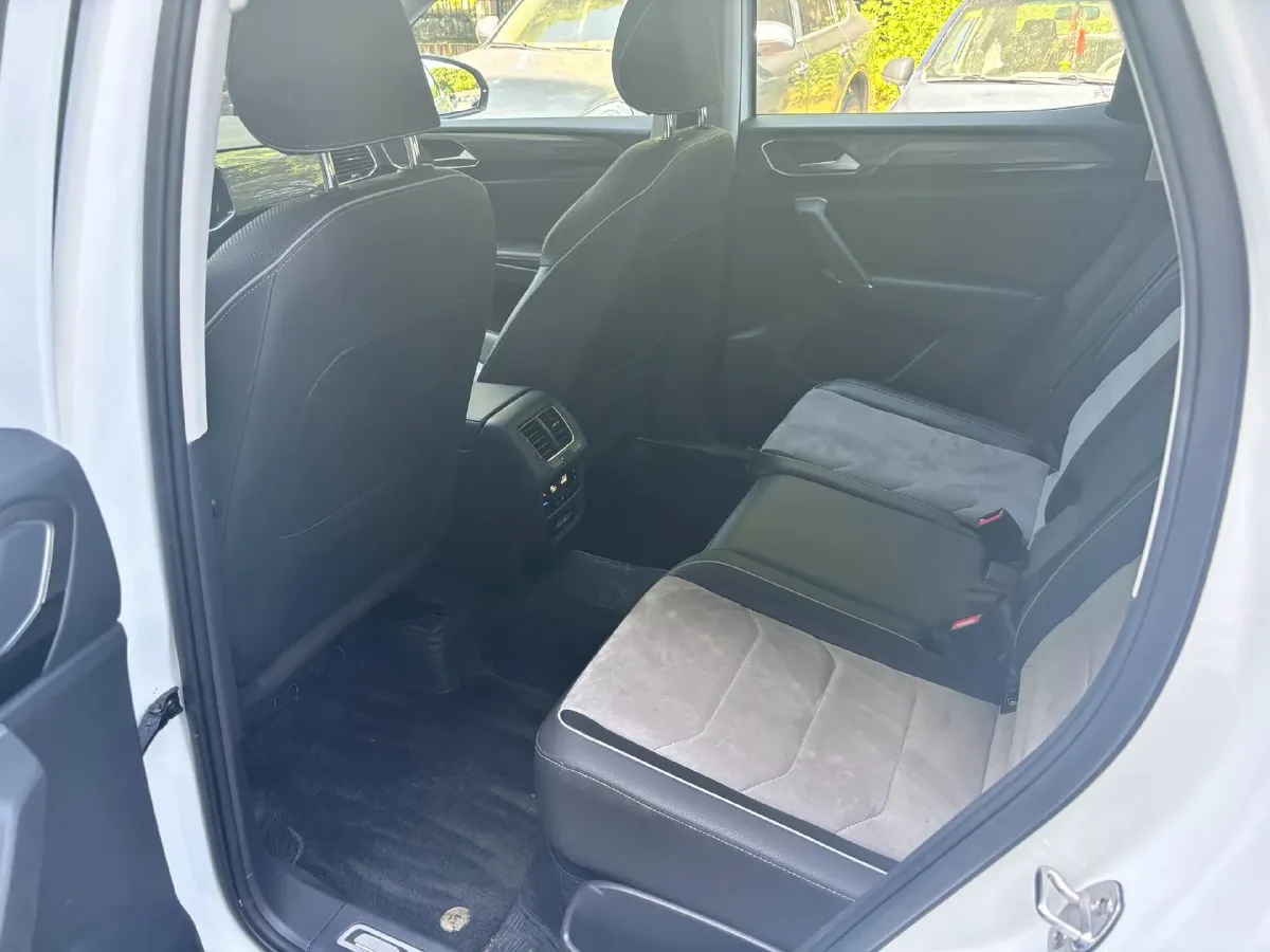 2020 Volkswagen Tayron X 2.0T 186HP L4 7DCT,autocango,china used car exporter,china ev exporter,chinese used car exporter,chinese used ev exporter