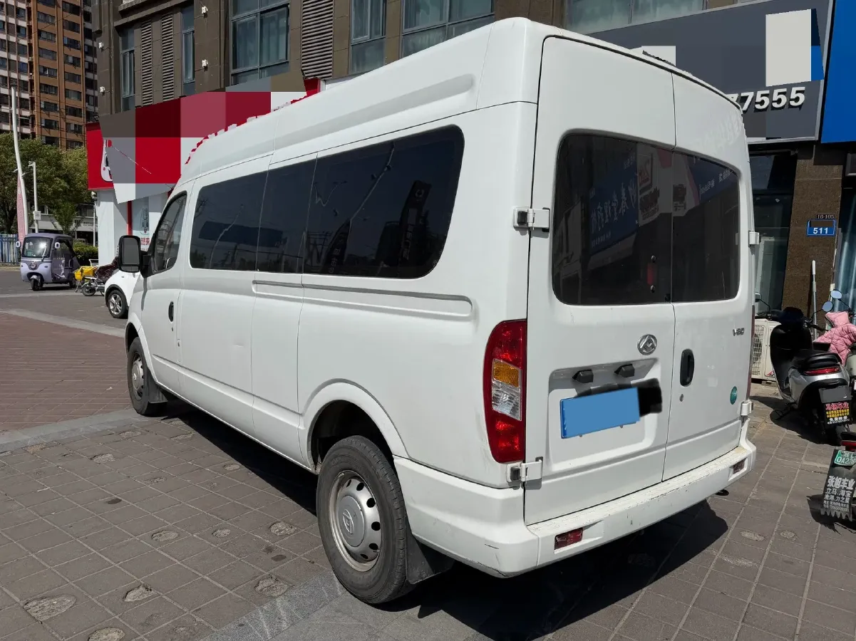 2025 MAXUS XinTu V80 2.0T 147HP L4 6MT,autocango,china used car exporter,china ev exporter,chinese used car exporter,chinese used ev exporter