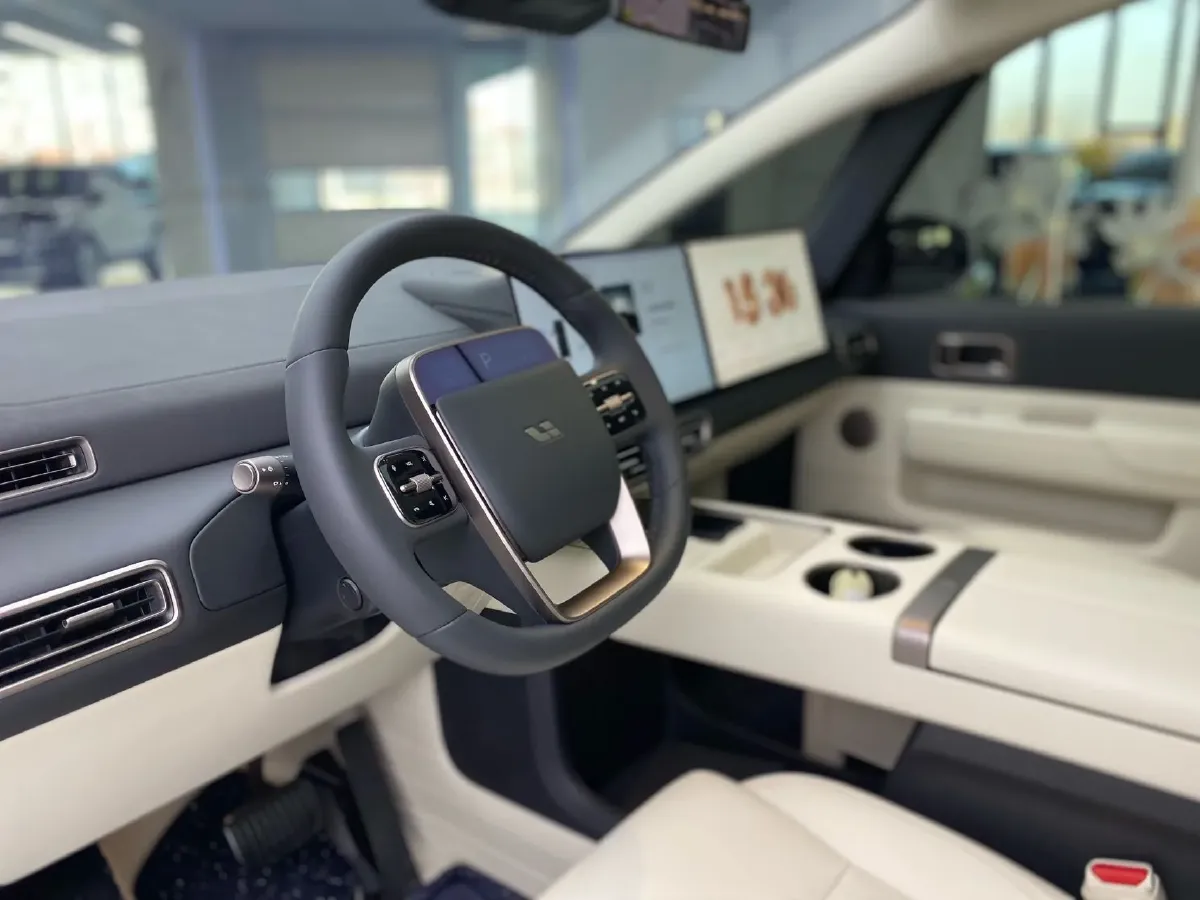 2025 Li MEGA BEV,autocango,china used car exporter,china ev exporter,chinese used car exporter,chinese used ev exporter