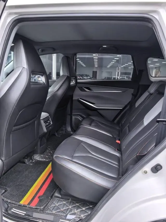 2022 ChangAn CS75 Plus 1.5T 188HP L4 8AT,autocango,china used car exporter,china ev exporter,chinese used car exporter,chinese used ev exporter