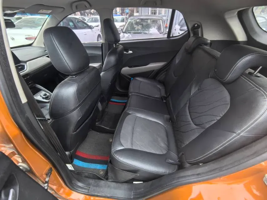 2017 BaoJun 310W 1.5L 105HP L4 6MT,autocango,china used car exporter,china ev exporter,chinese used car exporter,chinese used ev exporter
