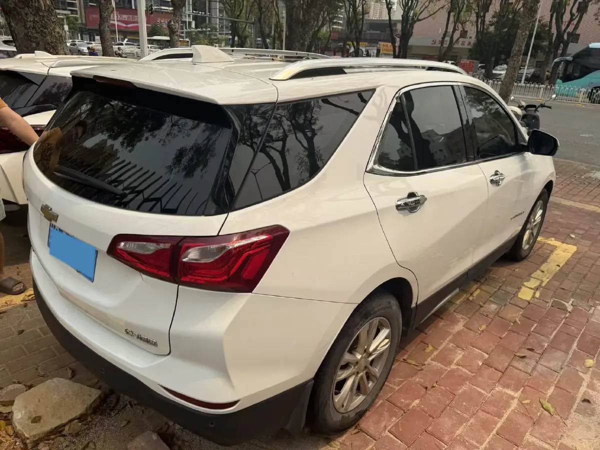 2019 Chevrolet Equinox 1.5T 180HP L4 6AT,autocango,china used car exporter,china ev exporter,chinese used car exporter,chinese used ev exporter