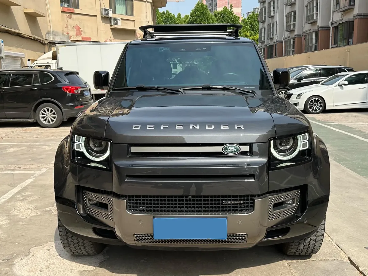 2022 Land Rover Defender 3.0T 400HP L6 8AT,autocango,china used car exporter,china ev exporter,chinese used car exporter,chinese used ev exporter