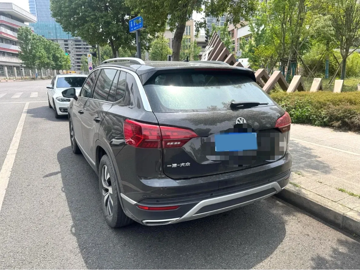 2019 Volkswagen Tayron 2.0T 186HP L4 7DCT,autocango,china used car exporter,china ev exporter,chinese used car exporter,chinese used ev exporter