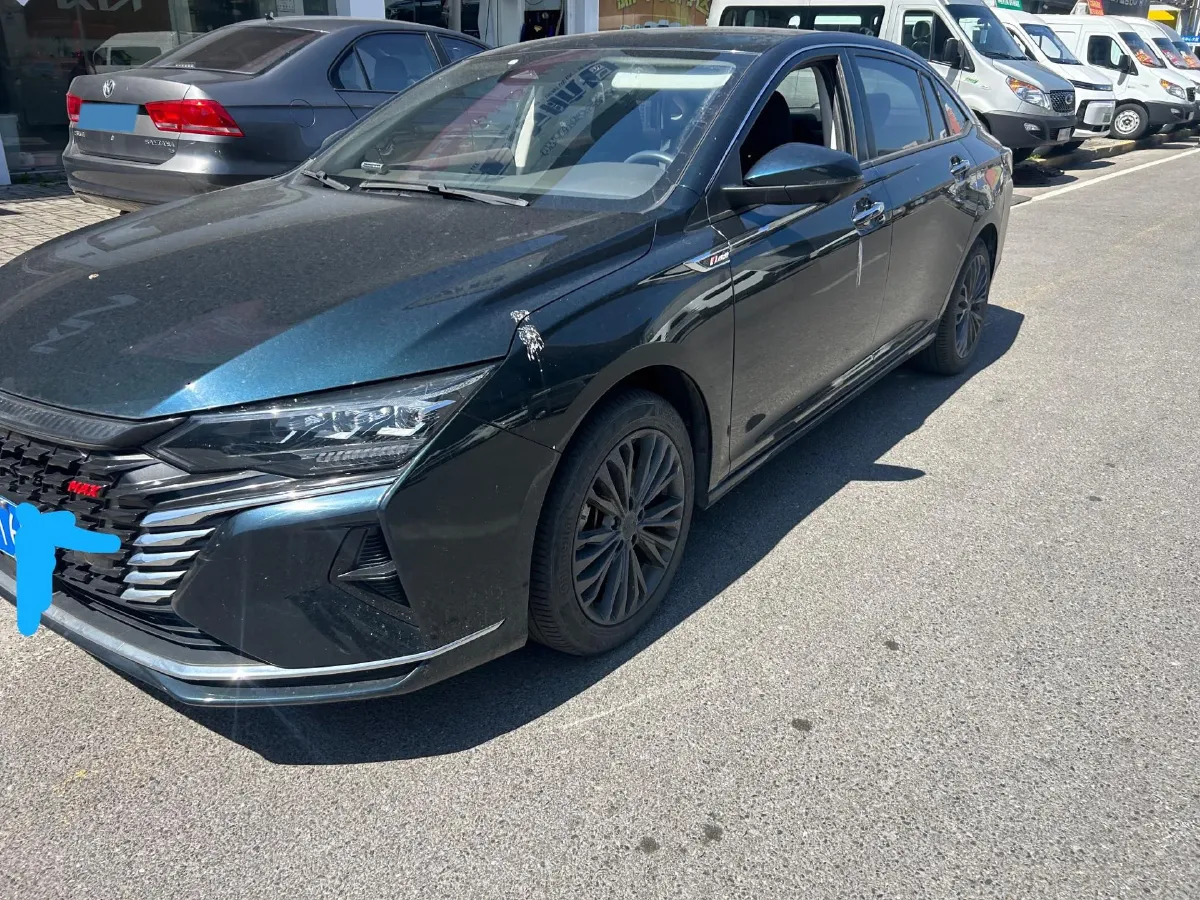 2021 DongFeng Aeolus YiXuan MAX 1.5T 190HP L4 7DCT,autocango,china used car exporter,china ev exporter,chinese used car exporter,chinese used ev exporter