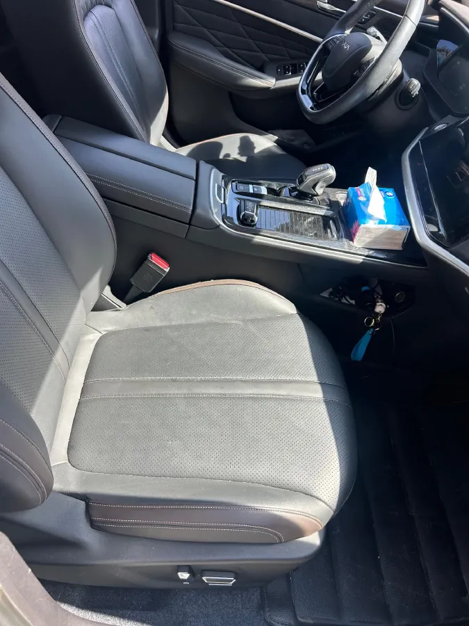2021 DongFeng Aeolus YiXuan MAX 1.5T 190HP L4 7DCT,autocango,china used car exporter,china ev exporter,chinese used car exporter,chinese used ev exporter