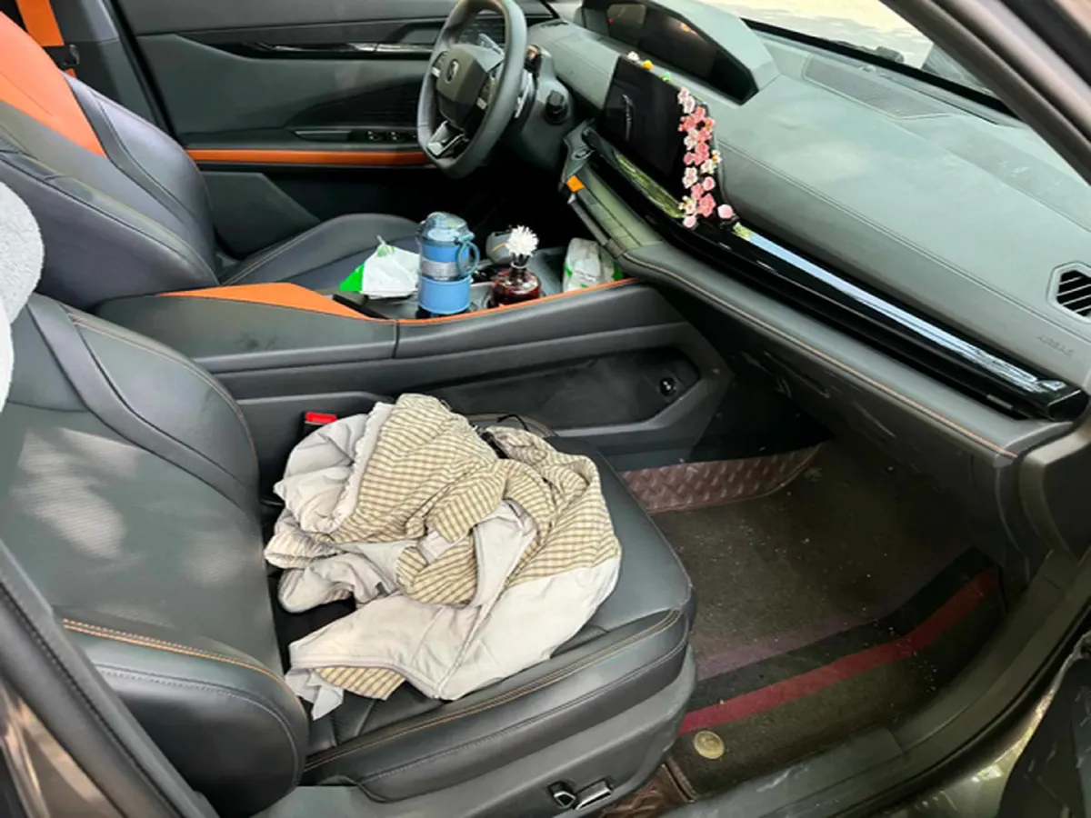 2022 ChangAn UNI-V 1.5T 188HP L4 7DCT,autocango,china used car exporter,china ev exporter,chinese used car exporter,chinese used ev exporter