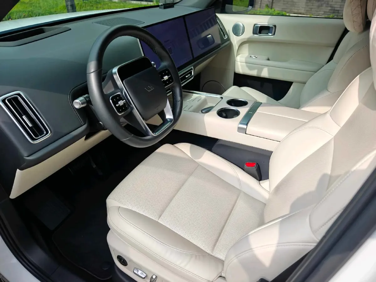 2024 Li L6 Range Extended 154HP L4 REEV 36.8KWH,autocango,china used car exporter,china ev exporter,chinese used car exporter,chinese used ev exporter