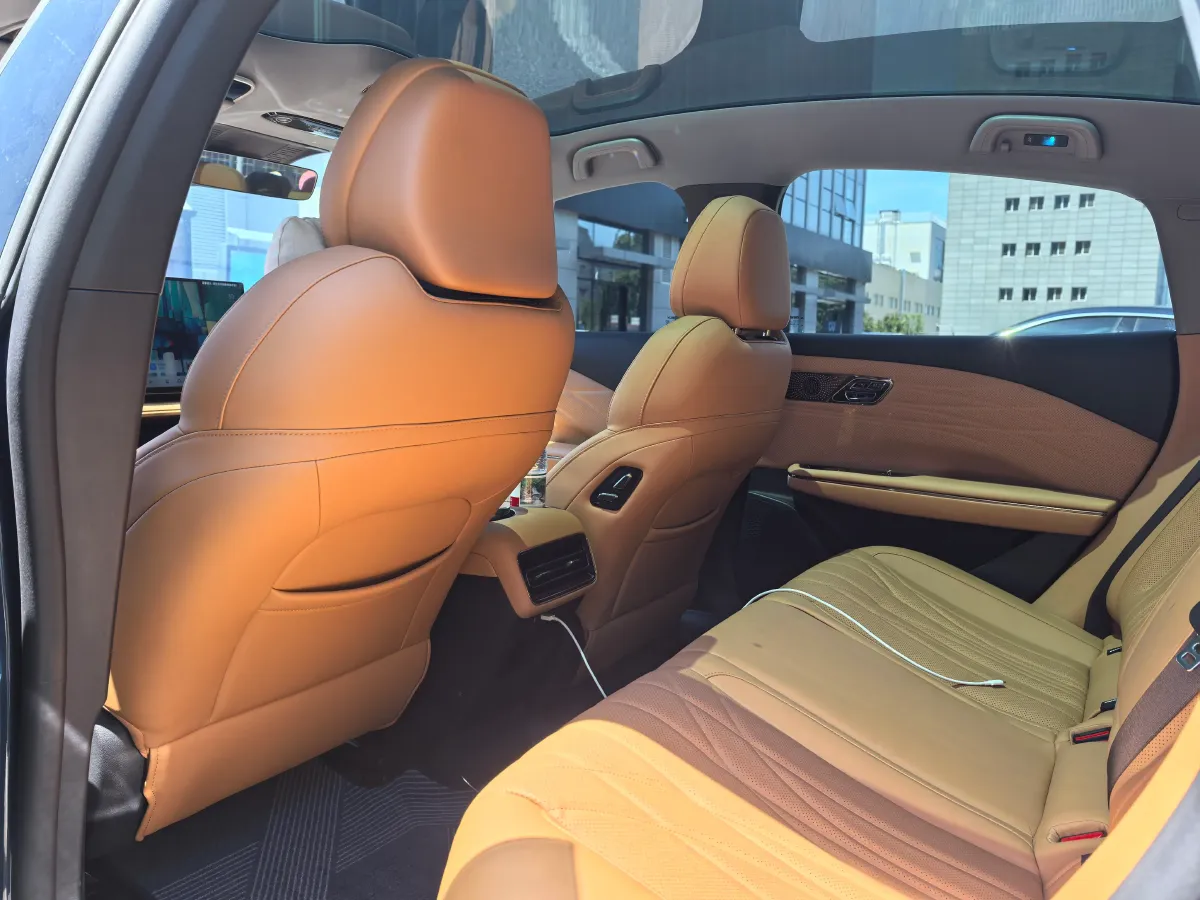 2025 Geely Galaxy Starshine 8 1.5L 112HP L4 1DHT PHEV,autocango,china used car exporter,china ev exporter,chinese used car exporter,chinese used ev exporter
