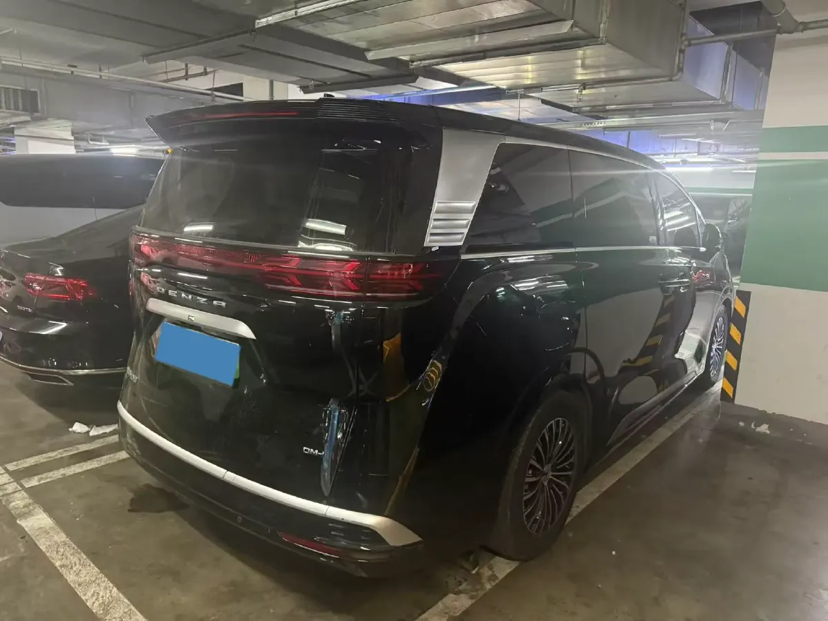 2024 Denza D9 1.5T 139HP L4 E-CVT PHEV 20.39KWH,autocango,china used car exporter,china ev exporter,chinese used car exporter,chinese used ev exporter