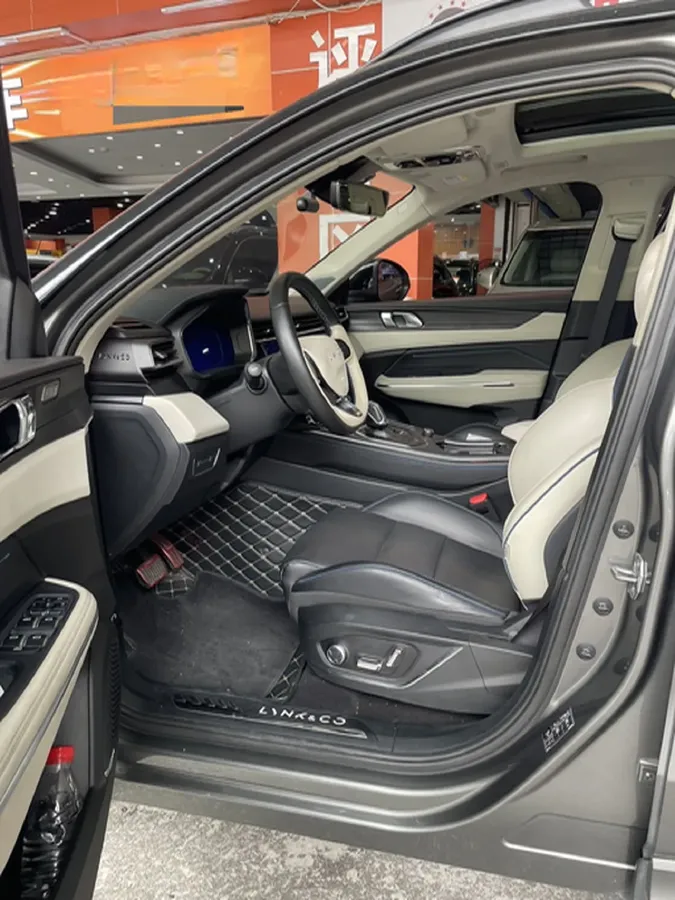 2021 LYNK&CO 01 2.0T 218HP L4 8AT,autocango,china used car exporter,china ev exporter,chinese used car exporter,chinese used ev exporter