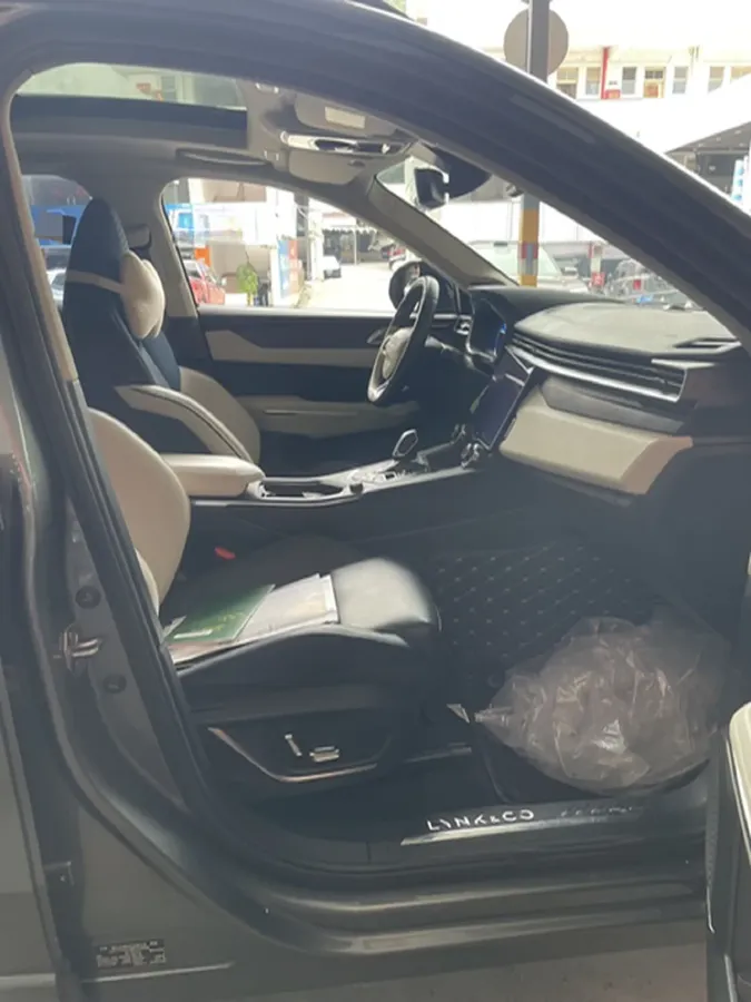 2021 LYNK&CO 01 2.0T 218HP L4 8AT,autocango,china used car exporter,china ev exporter,chinese used car exporter,chinese used ev exporter