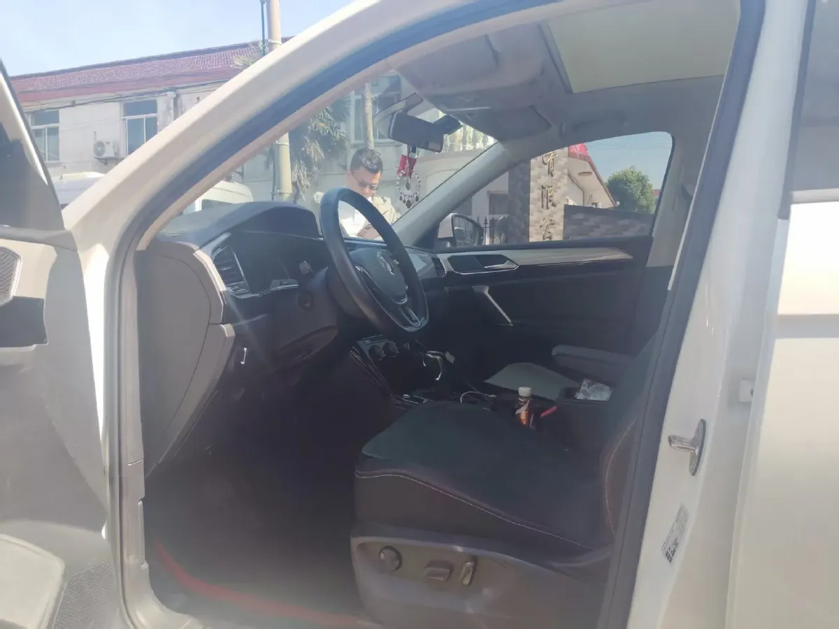 2019 Volkswagen Tayron 2.0T 186HP L4 7DCT,autocango,china used car exporter,china ev exporter,chinese used car exporter,chinese used ev exporter