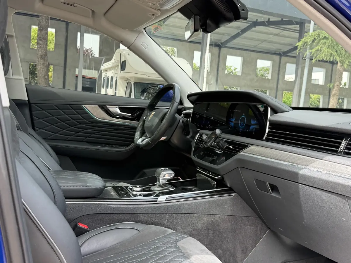 2022 HongQi HS5 2.0T 224HP L4 6AT,autocango,china used car exporter,china ev exporter,chinese used car exporter,chinese used ev exporter