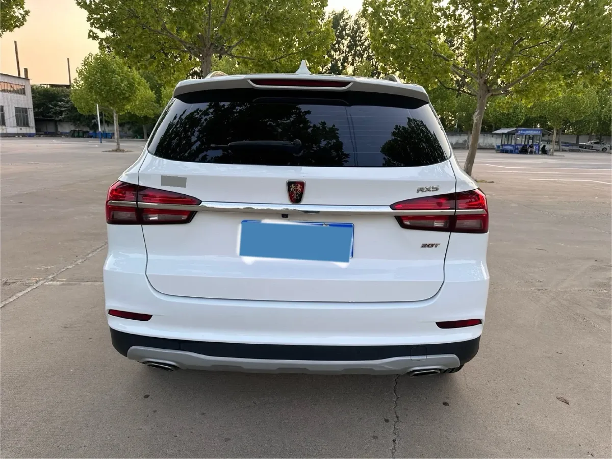2020 Roewe i6 1.5T 169HP L4 7DCT,autocango,china used car exporter,china ev exporter,chinese used car exporter,chinese used ev exporter