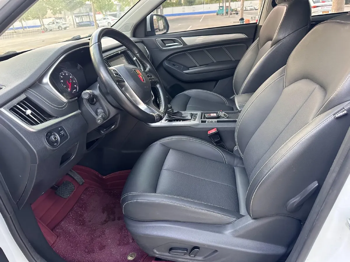 2020 Roewe i6 1.5T 169HP L4 7DCT,autocango,china used car exporter,china ev exporter,chinese used car exporter,chinese used ev exporter