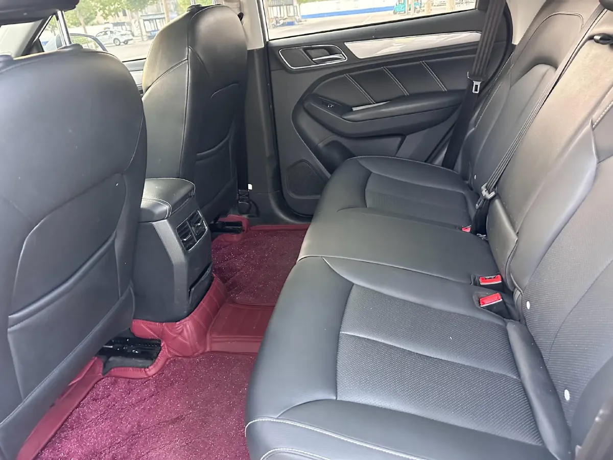 2020 Roewe i6 1.5T 169HP L4 7DCT,autocango,china used car exporter,china ev exporter,chinese used car exporter,chinese used ev exporter