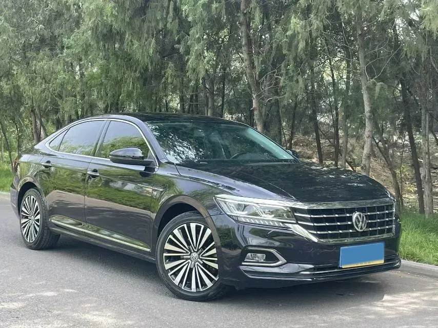 2019 Volvo V40 1.5T 152HP L4 6AT,autocango,china used car exporter,china ev exporter,chinese used car exporter,chinese used ev exporter