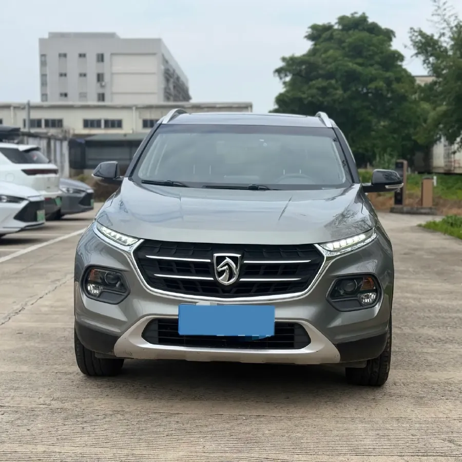2017 BaoJun 510 1.5L 112HP L4 6MT,autocango,china used car exporter,china ev exporter,chinese used car exporter,chinese used ev exporter